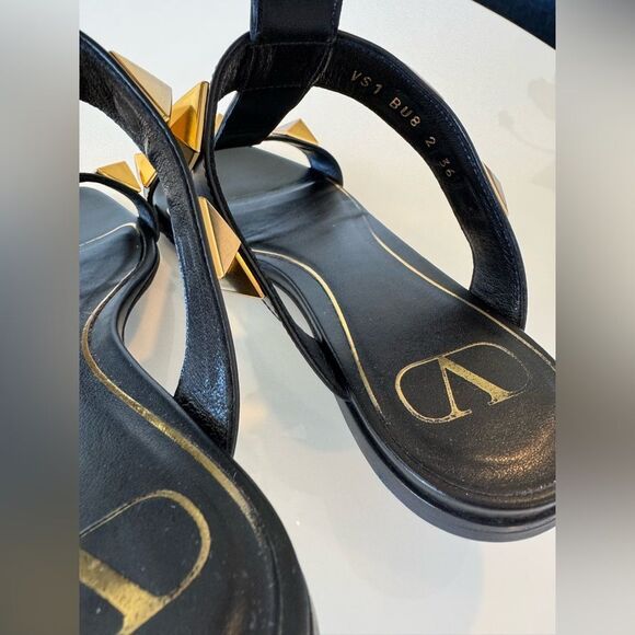 Valentino Black Roman Stud Gladiator Sandals EU 36.5 US 6.5 Authentic - Picture 12 of 12